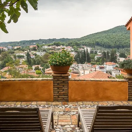 Luxury Hilltop 200m From The Beach *